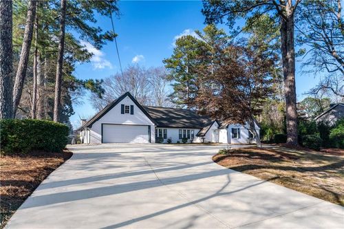 450 Shadowlawn Road Se, Marietta, GA, 30067 | Card Image