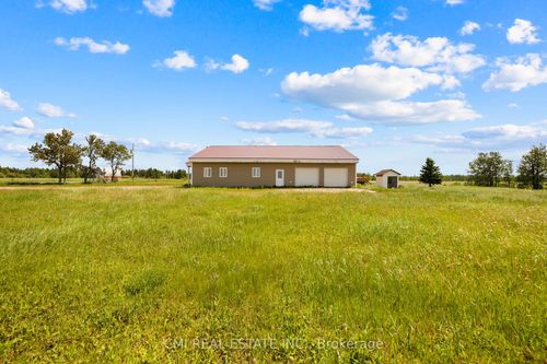 1632 Conc 2 & 3 Road, Cochrane, ON, P0L1C0 | Card Image