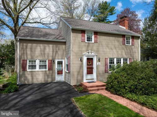 519 Ridge Avenue, STATE COLLEGE, PA, 16803 | Card Image