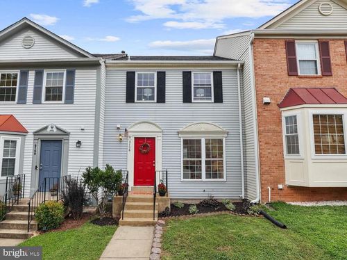 6758 Rockledge Pl, CENTREVILLE, VA, 20121-2551 | Card Image