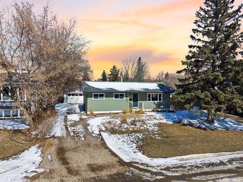 3122 Mountbatten St, Saskatoon, SK, S7M3T1 | Card Image