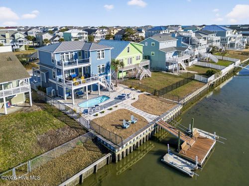 37 Driftwood Dr, Ocean Isle Beach, NC, 28469-7517 | Card Image