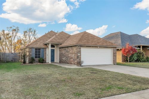 3303 Grand Lake Dr, Bossier City, LA, 71111-6360 | Card Image