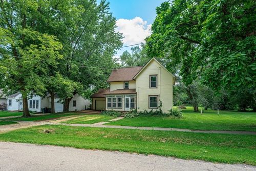 414 W Howard St, DURAND, IL, 61024-8929 | Card Image