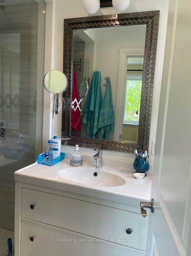 28 Foxwarren Dr, House other with 4 bedrooms, 3 bathrooms and 4 parking in North York ON | Image 13