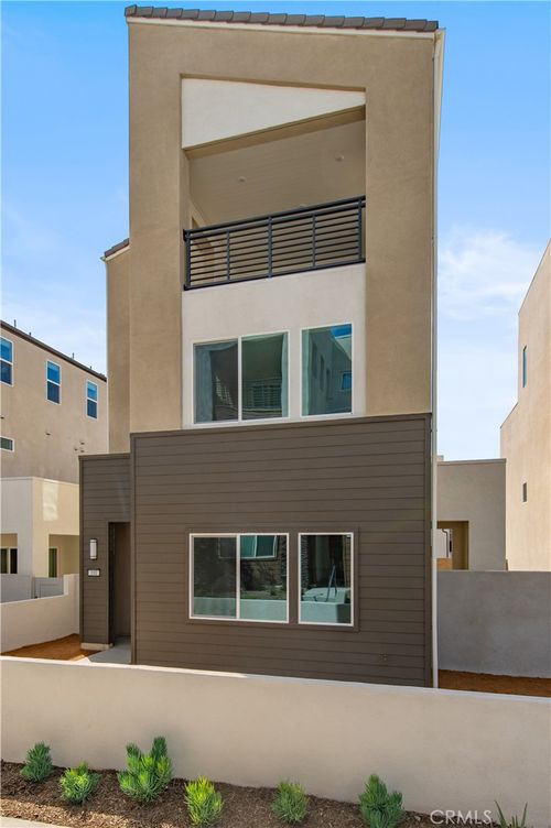 181 Sawbuck, Irvine, CA, 92618-1495 | Card Image