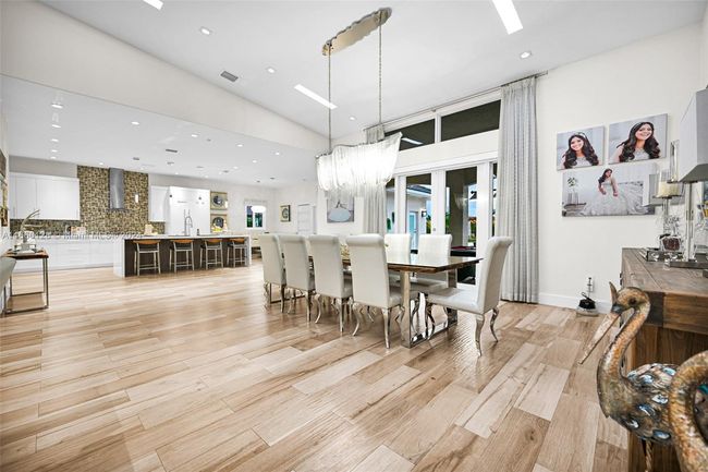 433 Nw 127 Th Ave, House other with 5 bedrooms, 4 bathrooms and null parking in Miami FL | Image 57