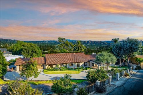 955 N Easley Canyon Rd, Glendora, CA, 91741-2215 | Card Image