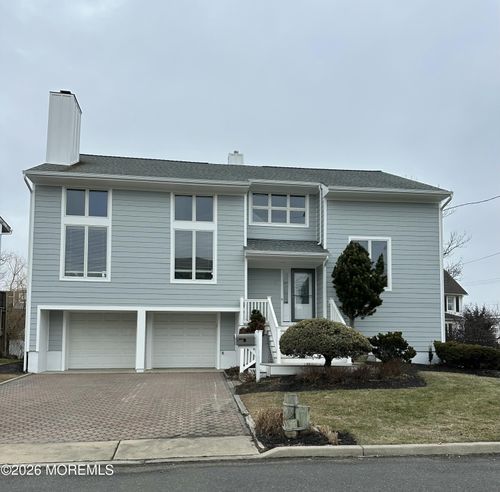 3 Drew Ct, Monmouth Beach, NJ, 07750-1404 | Card Image