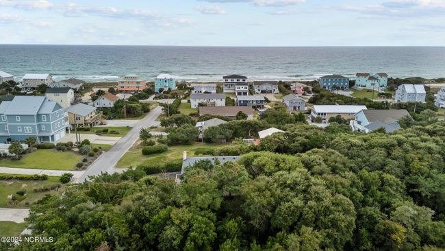 109 Yaupon Dr, Home with 2 bedrooms, 1 bathrooms and null parking in Emerald Isle NC | Image 33