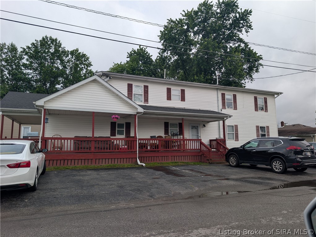 Residential in Scottsburg