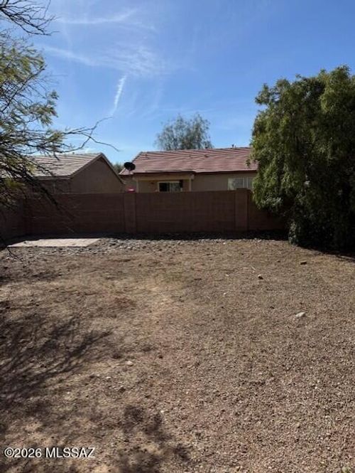 4282 E River Falls Drive, Tucson, AZ, 85712 | Card Image