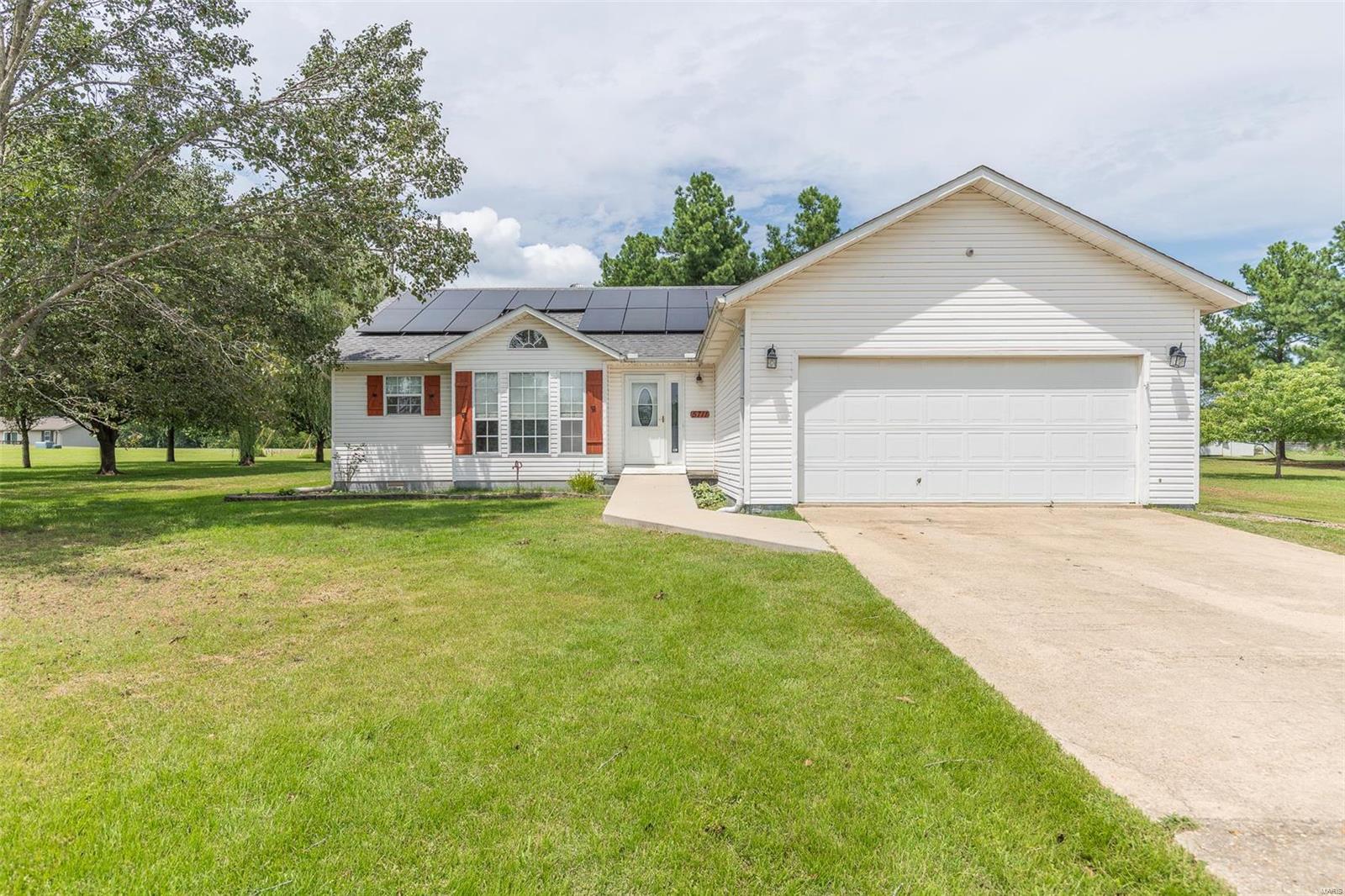 Cedar Valley Dr, Poplar Bluff, MO 63901