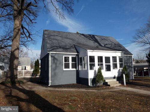 411 Manor Ave, Carneys Point, NJ, 08069-2920 | Card Image