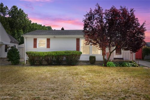 720 Lauby Ave, Akron, OH, 44306-3636 | Card Image
