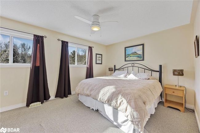 11 Maple Crt, House other with 3 bedrooms, 3 bathrooms and 8 parking in Coldwater ON | Image 25