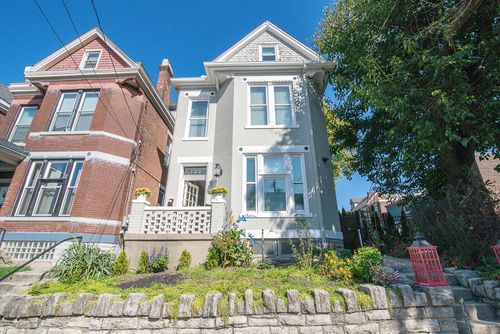 725 Columbia St, Newport, KY, 41071-1838 | Card Image