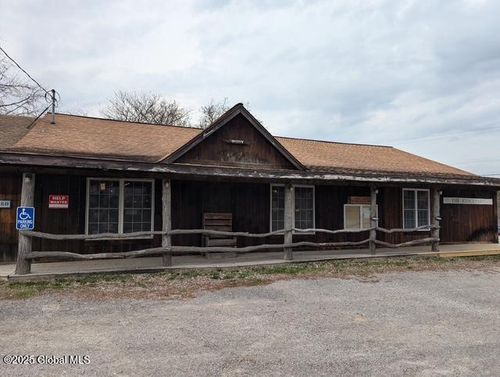 754 Corbin Hill Rd, Sprakers, NY, 12166-2005 | Card Image