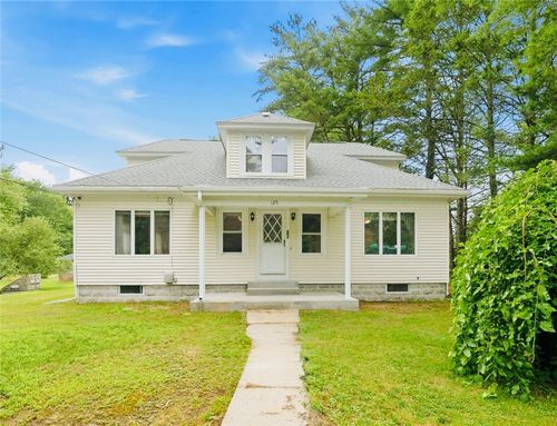 125 Arcadia Rd, Hope Valley, RI, 02832-1306 | Card Image