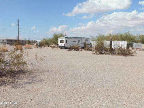 586 W Camel St, Quartzsite, AZ, 85346-0115 | Card Image