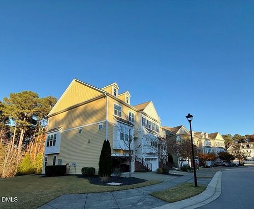 634 Edgewater Ridge Ct, Apex, NC, 27523-6400 | Card Image