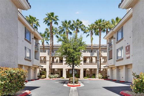 314-7135 S Durango Dr, Las Vegas, NV, 89113-2079 | Card Image