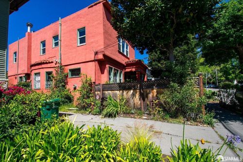 652 65th St, Oakland, CA, 94609-1035 | Card Image