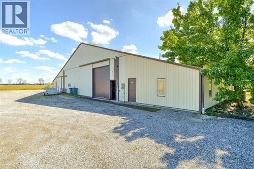 6400 Walker Rd, Oldcastle, ON, N0R1L0 | Card Image