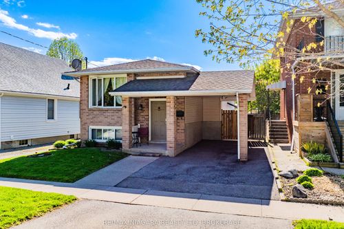 31 Mildred Ave, St. Catharines, ON, L2R6J2 | Card Image