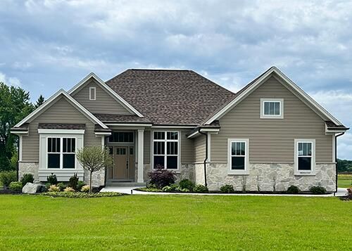8227557 Cress-Brook Ct, Hartland, WI, 53029-1541 | Card Image