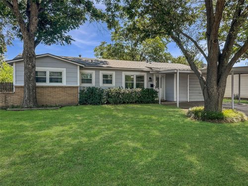 209 Pimlico Way, Saginaw, TX, 76179-2121 | Card Image
