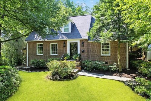 815 Crestridge Dr Ne, Atlanta, GA, 30306-3682 | Card Image
