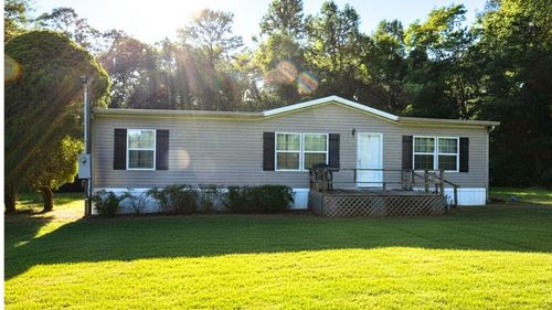 157 Roblyer Rd, Benton, TN, 37307-5819 | Card Image