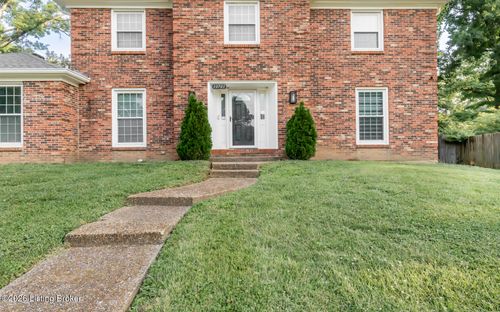 10701 Linn Station Rd, Louisville, KY, 40223-3707 | Card Image