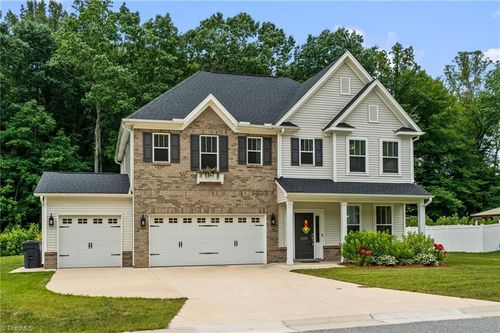 2450 Redwood Hill Run, Kernersville, NC, 27284 | Card Image