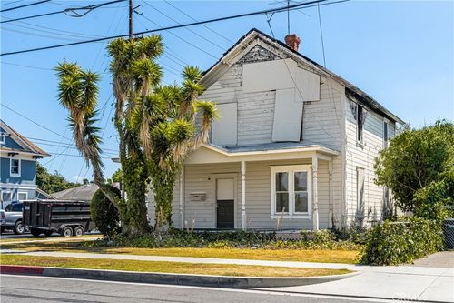 704 W Palmyra Ave, Orange, CA, 92868-3932 | Card Image
