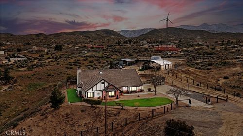 5205 Snow Line Dr, Phelan, CA, 92371-8714 | Card Image