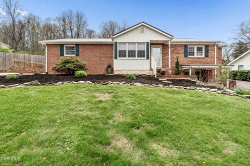 1208 Robinhood Rd, Greeneville, TN, 37745-6402 | Card Image