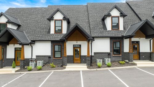 1072 Watch Hill Way, Sevierville, TN, 37862 | Card Image