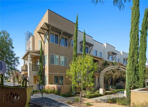 2825 Blossom Ct, Pico Rivera, CA, 90660 | Card Image