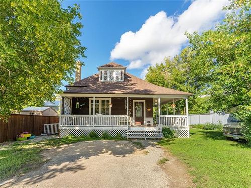 211 Queen Ave, Selkirk, MB, R1A1E7 | Card Image