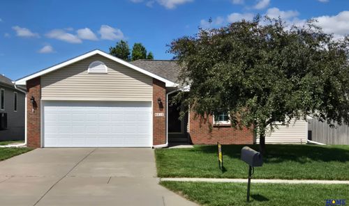 6410 Cornflower Dr, Lincoln, NE, 68504-4654 | Card Image