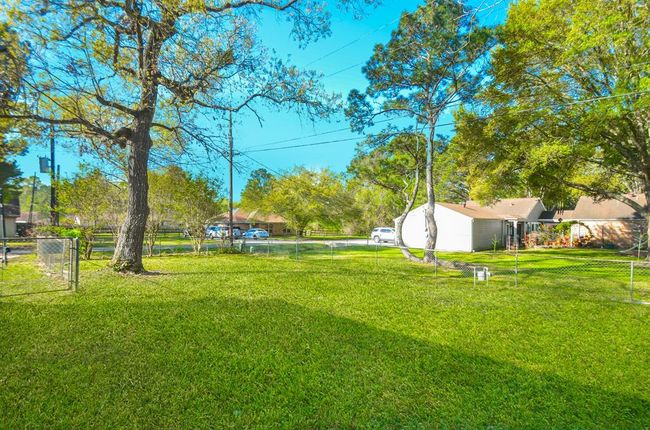 48 Artesia, Home with 3 bedrooms, 2 bathrooms and null parking in Conroe TX | Image 48