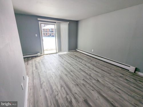 apt-e6-20 Fort Sumpter Rd, PENNSVILLE, NJ, 08070-2670 | Card Image