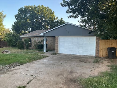 6951 Newberry Court W, Fort Worth, TX, 76120 | Card Image