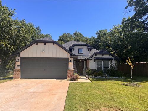 207 Newton St, Valley View, TX, 76272-9716 | Card Image