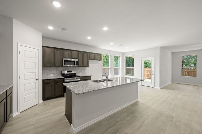 3121-3123 Long Rope- Kitchen-2 | Image 8