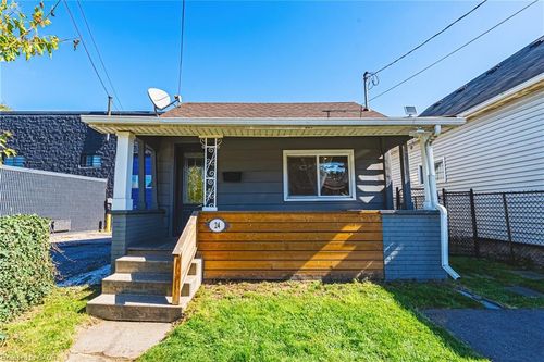 24 Rowanwood St, Hamilton, ON, L8L7H3 | Card Image