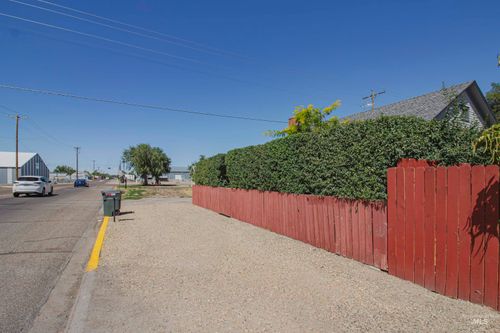 161 Se 5th Ave, Ontario, OR, 97914-3660 | Card Image