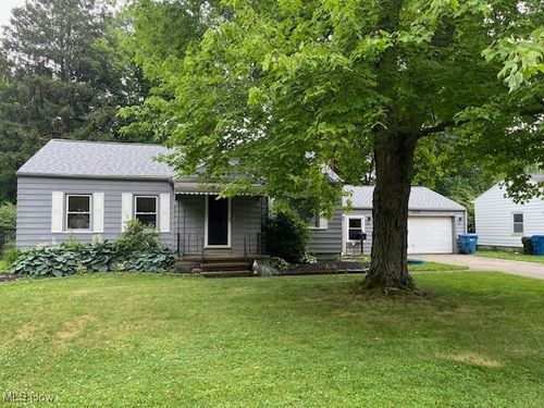 5559 Fitch Rd, North Olmsted, OH, 44070-4434 | Card Image
